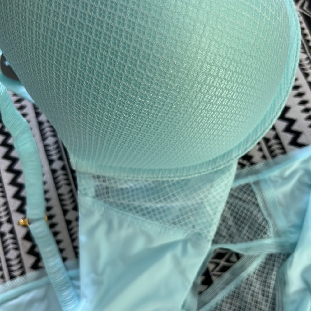 38DDD secret Treasures bra set ( top and bottom ) aqua cloud geo mesh - Picture 7 of 7